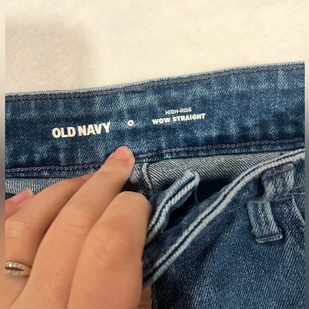 Old Navy High-Rise Wow Straight Jeans - Medium Wash - Size 0 - Picture 5 of 8